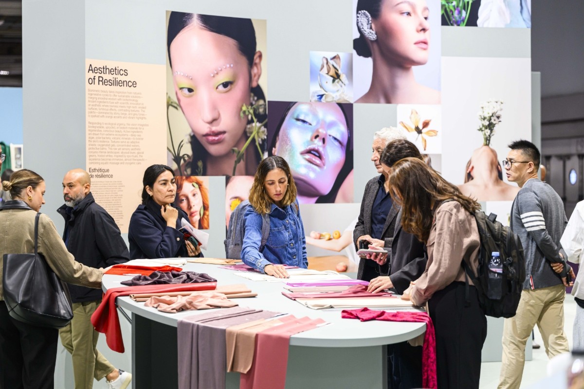 PV巴黎展会现场