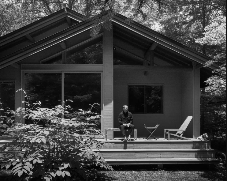 相泽阳介日常居住在长野县，与大自然同处一室