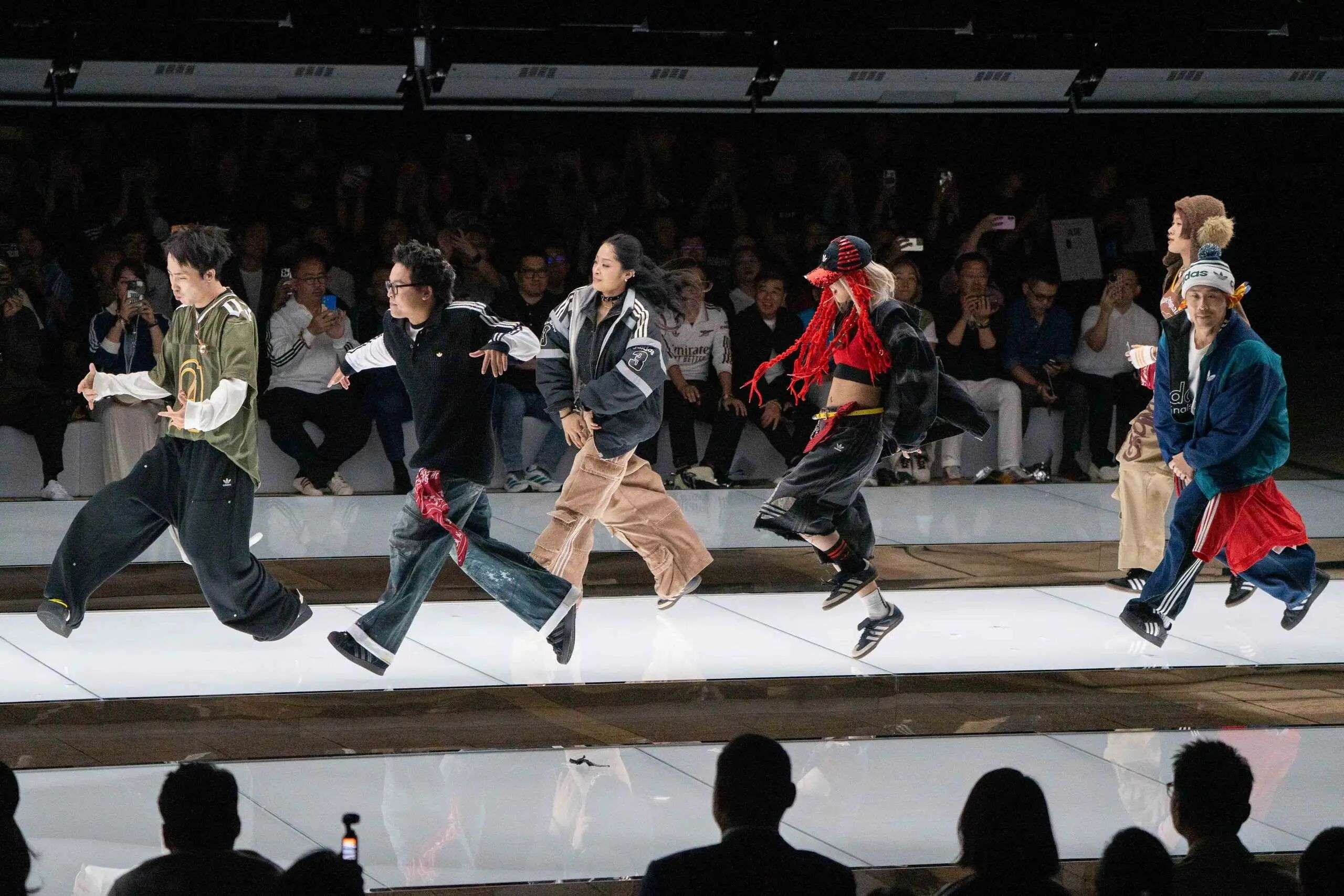 上一季上海时装周阿迪达斯压轴大秀，以「Power of Three」为主題