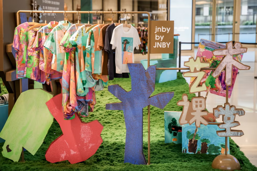 jnby by JNBY「艺术课堂」六一艺术秀上海万象城现场空间