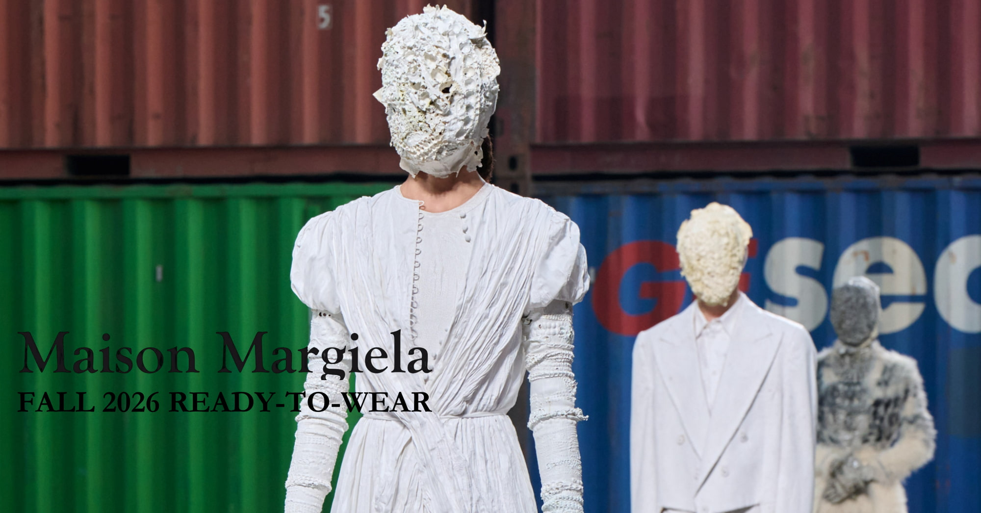 4月1日，Maison Margiela于上海集装箱码头发布2026秋冬系列全球首秀