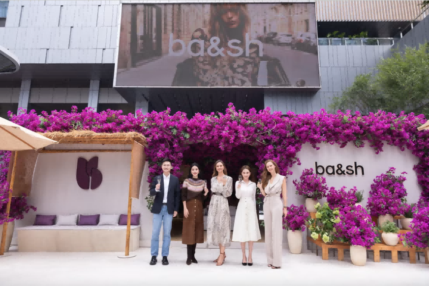 2025年，Ba&sh在深圳举办新品发布活动，邀请了品牌亚太区代言人杨采钰、何超莲等人