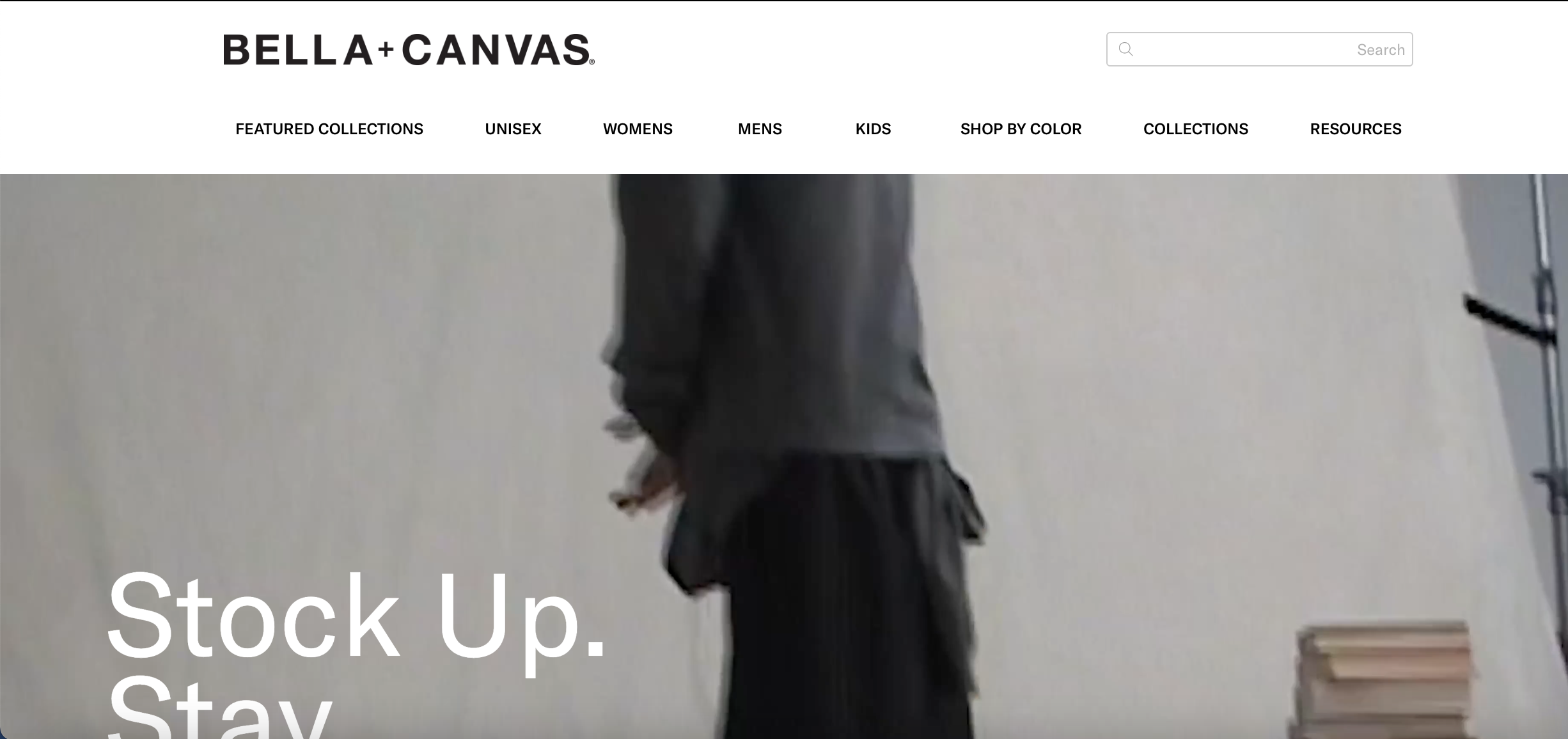已经被剥离抛售的Bella+Canvas品牌业务，专营基础款的T恤衫服装
