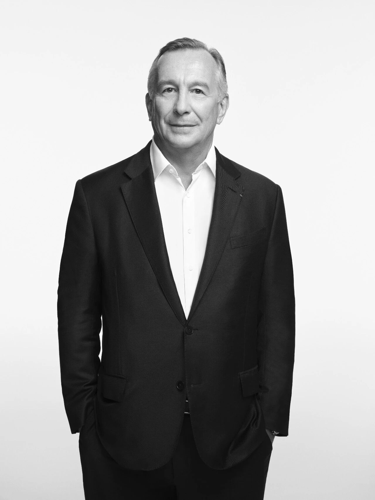 CHANEL全球精品部总裁兼le19M大楼总裁Bruno Pavlovsky CHANEL全球精品部总裁兼le19M大楼总裁Bruno Pavlovsky