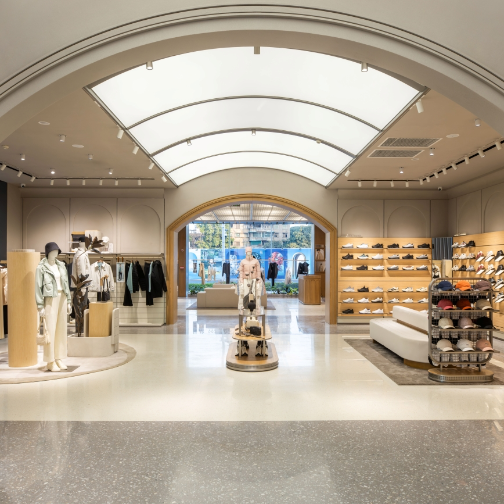 FILA焕新主题店亮相深广苏港