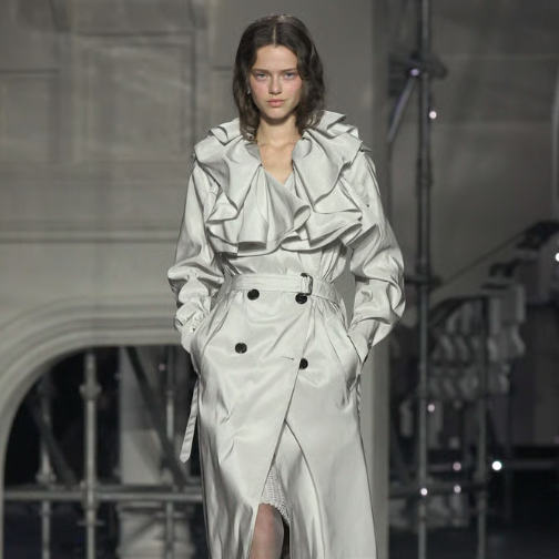 Burberry在Billingsgate为伦敦时装周献上压轴大秀