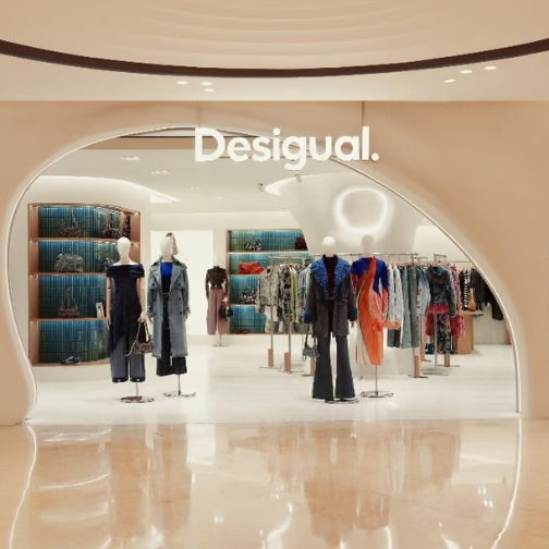 Desigual于上海兴业太古汇开设全新门店
