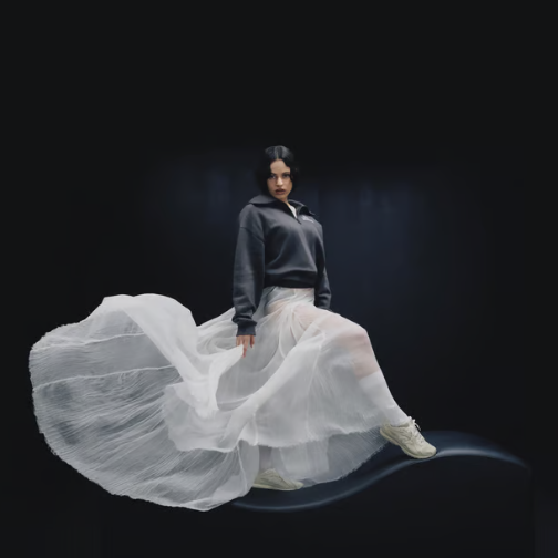 New Balance发布由Rosalía出镜的最新广告大片