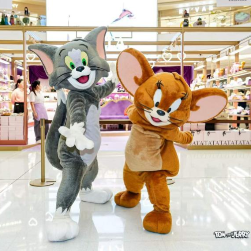 联名猫和老鼠、快闪店排长队，TATA如何打动年轻人
