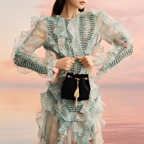 RENE CAOVILLA呈献2025秋冬系列迷你手袋与手拿包