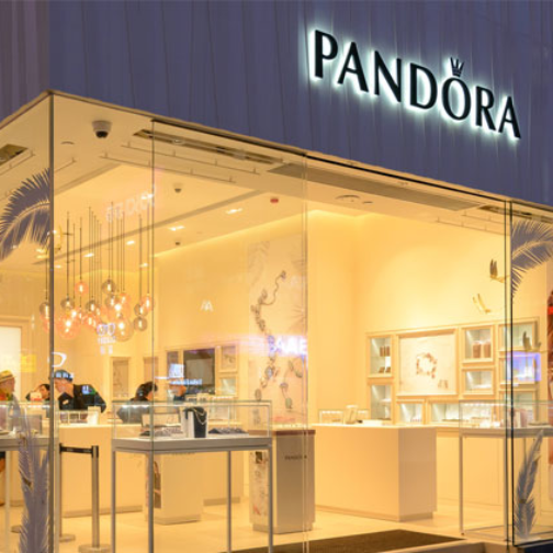 潘多拉官宣引入铂金镀层产品应对银价暴涨