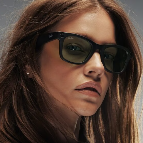 依视路陆逊梯卡业绩激增，Meta合作款智能眼镜成主推力