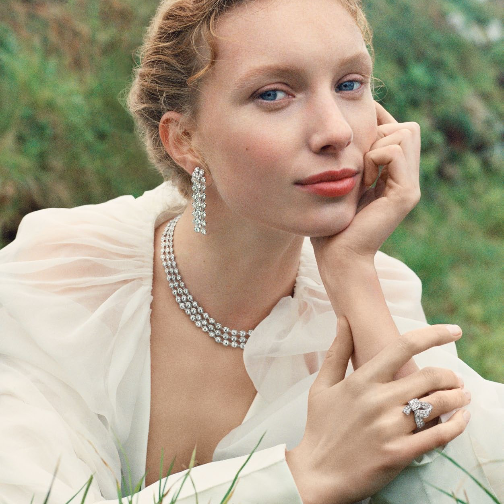 梵克雅宝呈献高级珠宝单颗宝石戒指系列