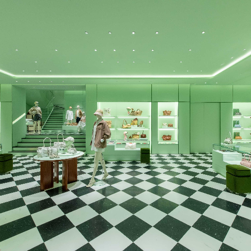 Prada于中国深圳湾万象城开设全新精品店